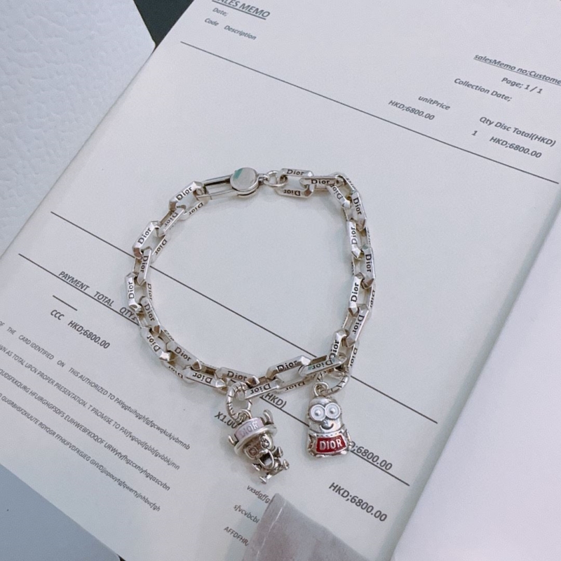 chr1st1an D10r bracelets